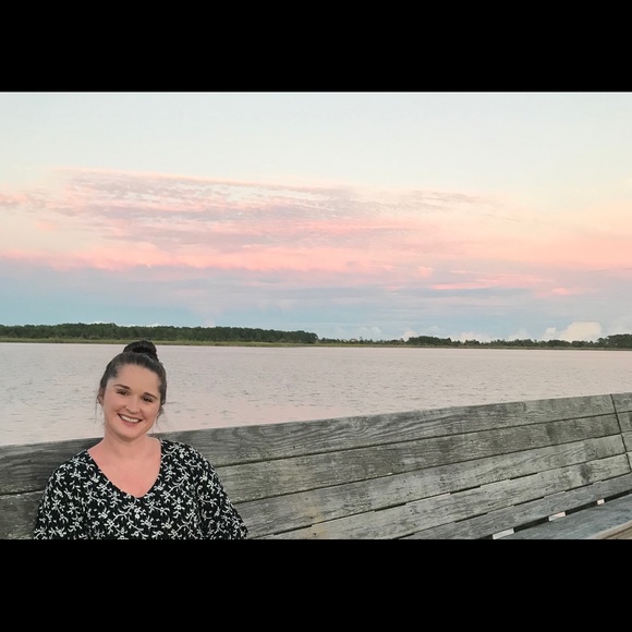 Meet your Posher, Victoria - Picture 1 of 1